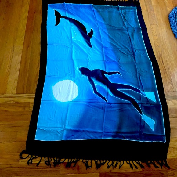 Extra Large Beautiful Blue Sarong featuring a diver and a whale from Australia. - Picture 4 of 9